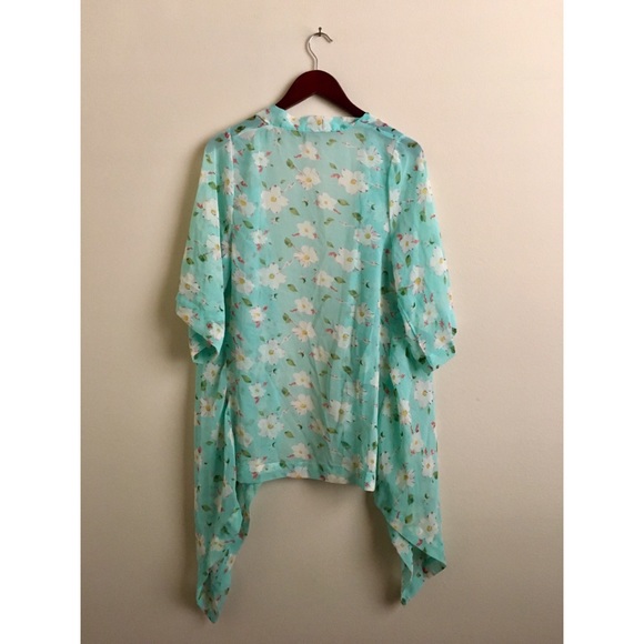 Floral Kimono - Picture 3 of 3